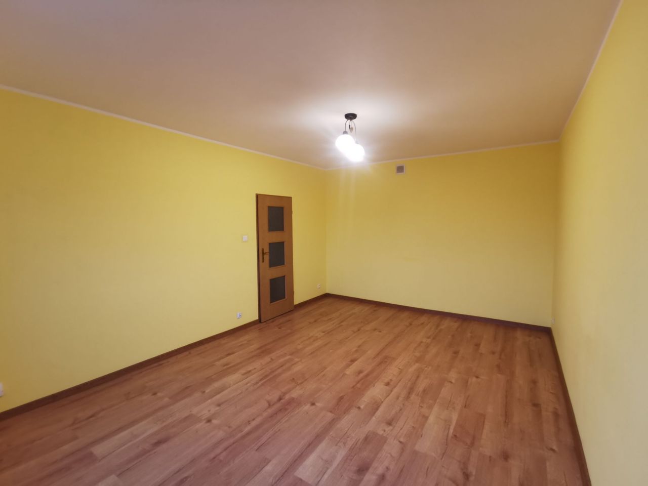 Mieszkanie 2-pokojowe Złotów. Zdjęcie 2