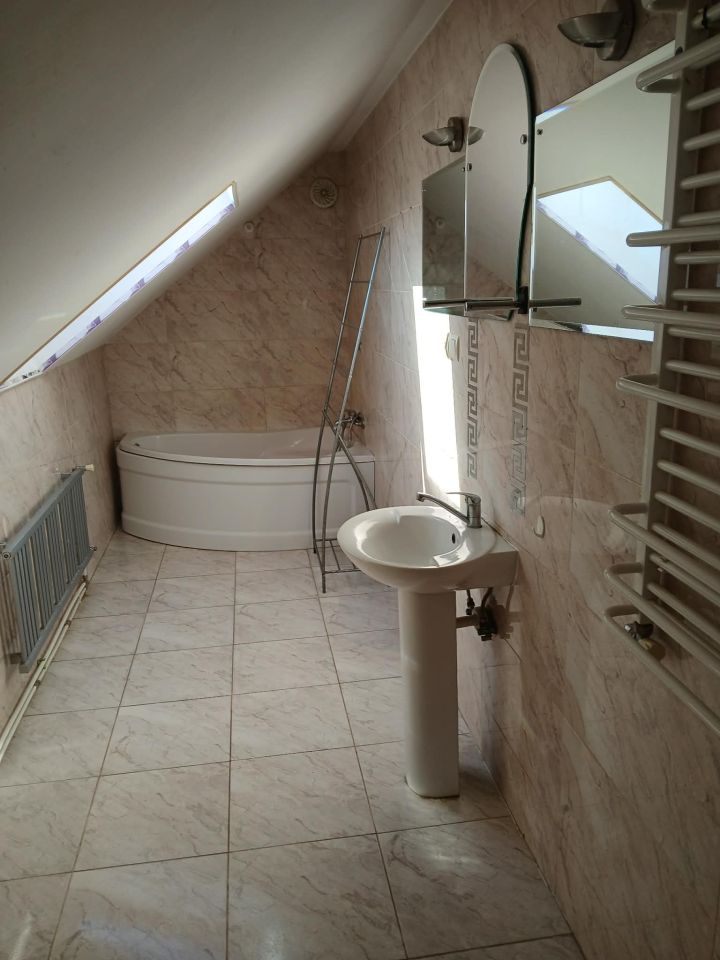 Mieszkanie 5-pokojowe Kabiny. Zdjęcie 14