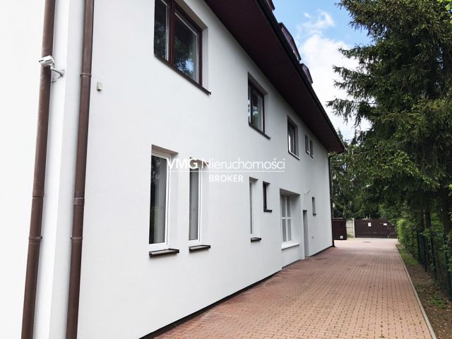 dom wolnostojący, 19 pokoi Warszawa Wawer. Zdjęcie 5