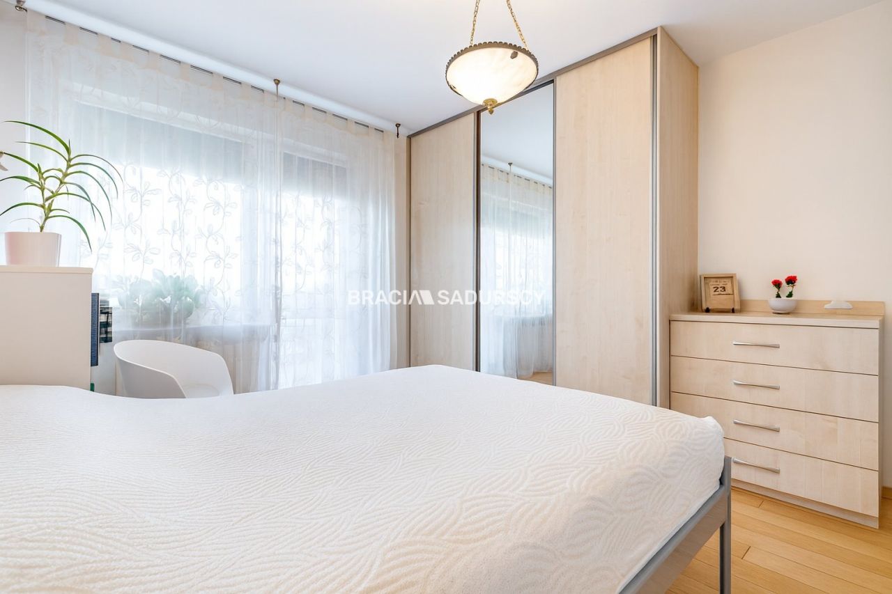 Mieszkanie 4-pokojowe Kraków, ul. Telimeny. Zdjęcie 14