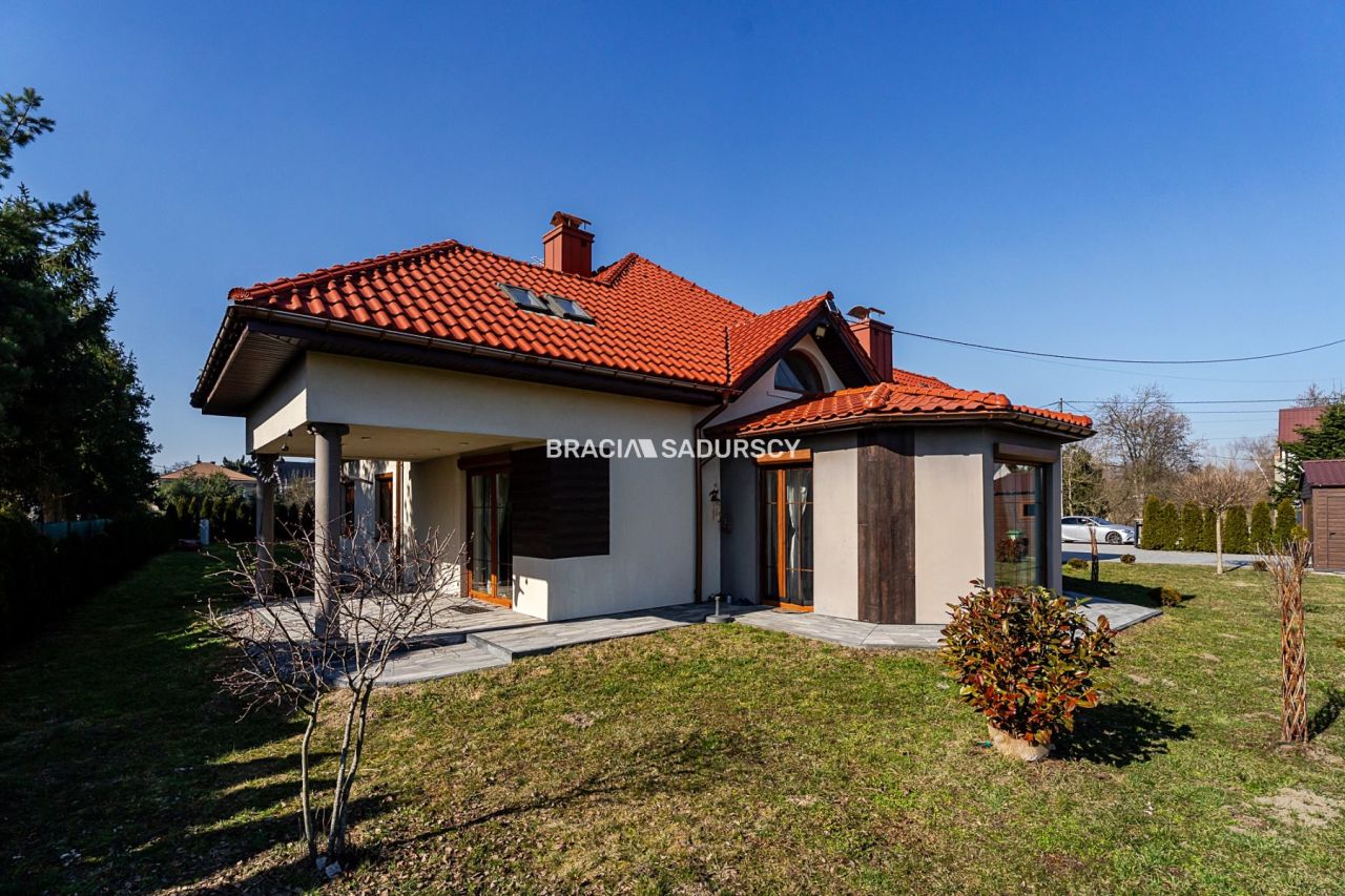 dom wolnostojący, 6 pokoi Wietrzychowice. Zdjęcie 31