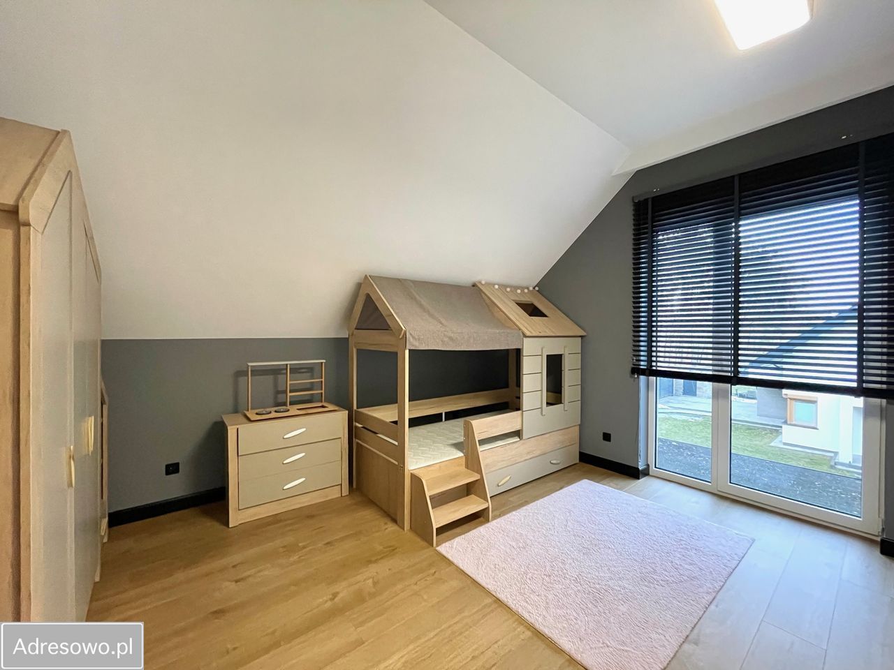 dom wolnostojący, 5 pokoi Myrcha. Zdjęcie 15