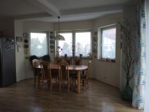 dom wolnostojący, 5 pokoi Jelcz-Laskowice, ul. Kazimierza Tymienieckiego. Zdjęcie 1