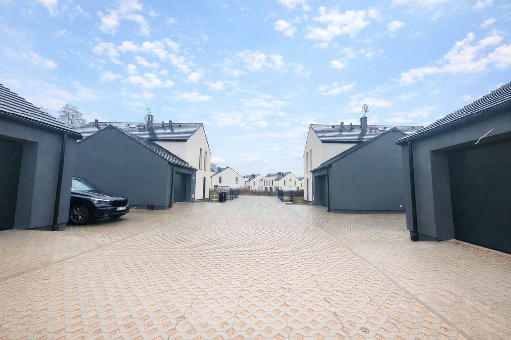 dom wolnostojący, 5 pokoi Dobra. Zdjęcie 3