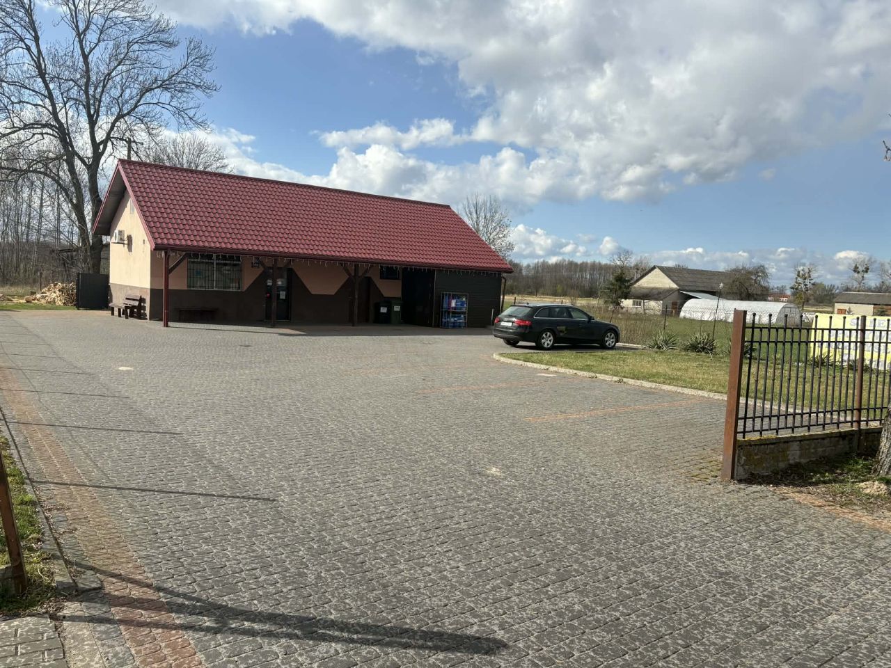 dom wolnostojący, 11 pokoi Łózki Stara Wieś, Łózki. Zdjęcie 1