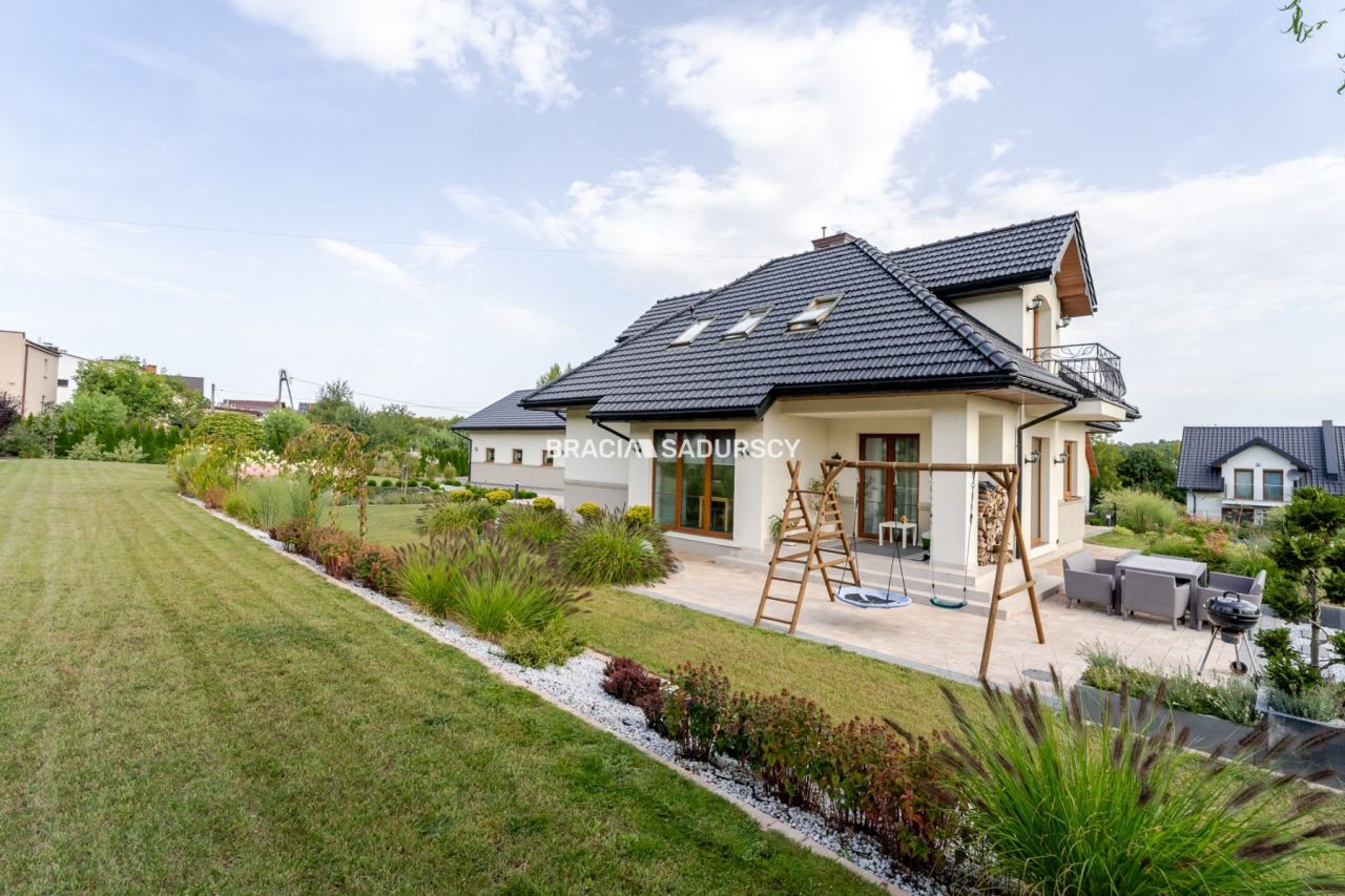 dom wolnostojący, 6 pokoi Węgrzce. Zdjęcie 19