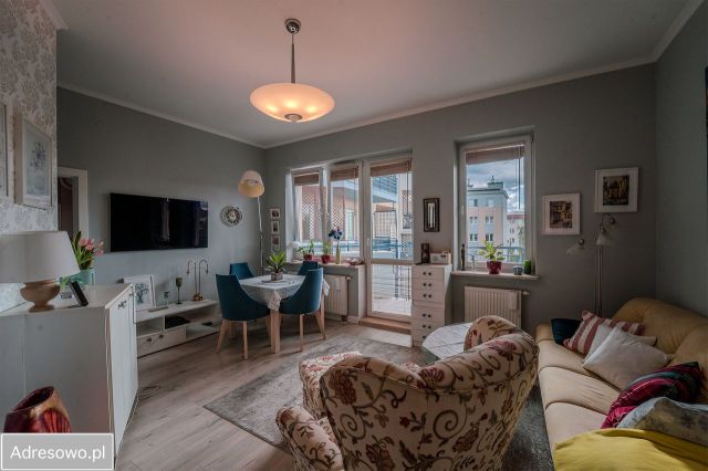 Mieszkanie 2-pokojowe Warszawa Kabaty, ul. Wąwozowa. Zdjęcie 1