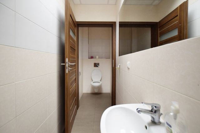 Lokal Łódź Polesie, al. Włókniarzy. Zdjęcie 4