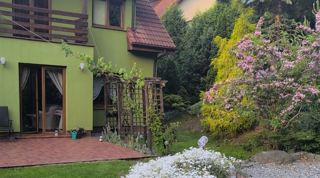 bliźniak, 6 pokoi Szczecin Podjuchy, ul. Cynowa. Zdjęcie 1