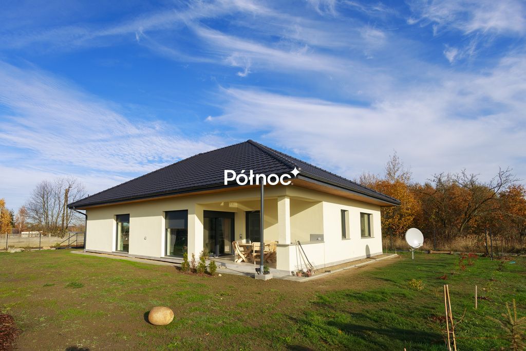 dom wolnostojący, 3 pokoje Nowogrodziec, ul. Podleśna. Zdjęcie 2
