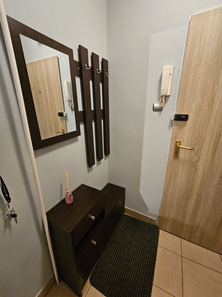 Mieszkanie 1-pokojowe Łask. Zdjęcie 2