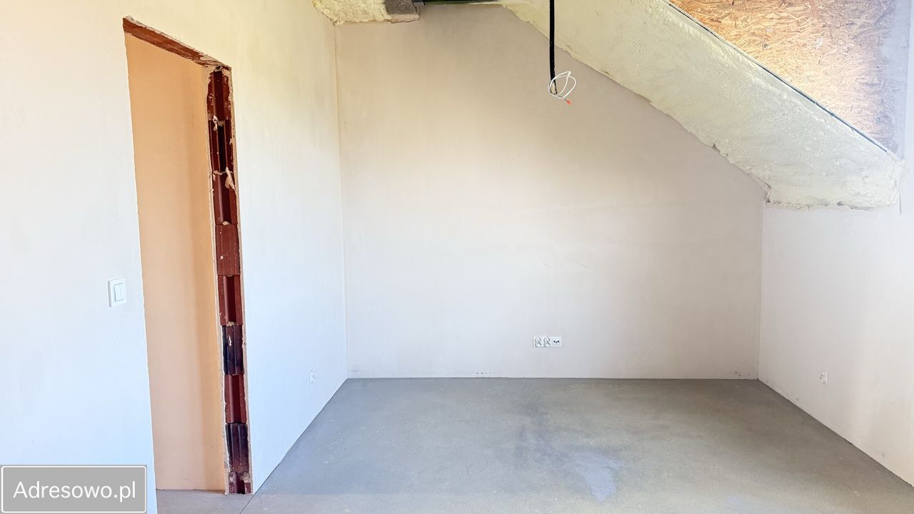 bliźniak, 5 pokoi Krępice. Zdjęcie 2