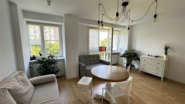 Mieszkanie 2-pokojowe Katowice, ul. Uniwersytecka. Zdjęcie 3