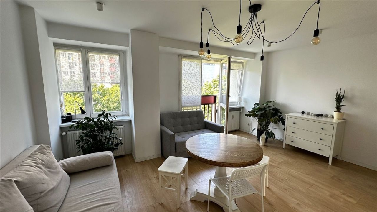 Mieszkanie 2-pokojowe Katowice, ul. Uniwersytecka. Zdjęcie 3