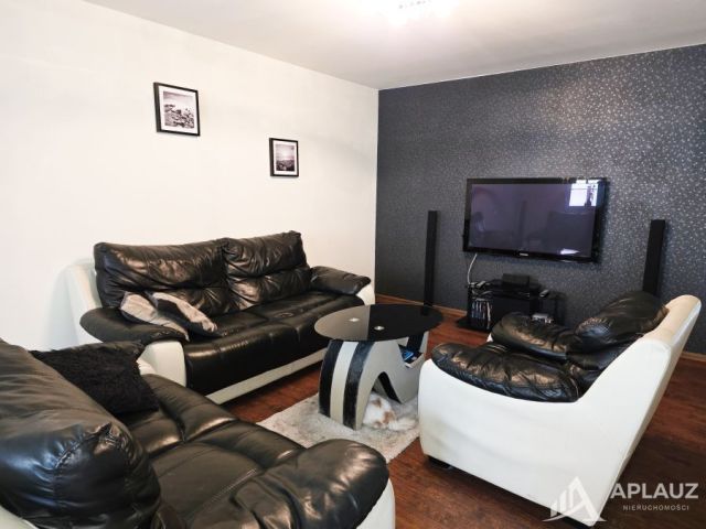 Mieszkanie 3-pokojowe Jelenia Góra Centrum. Zdjęcie 3