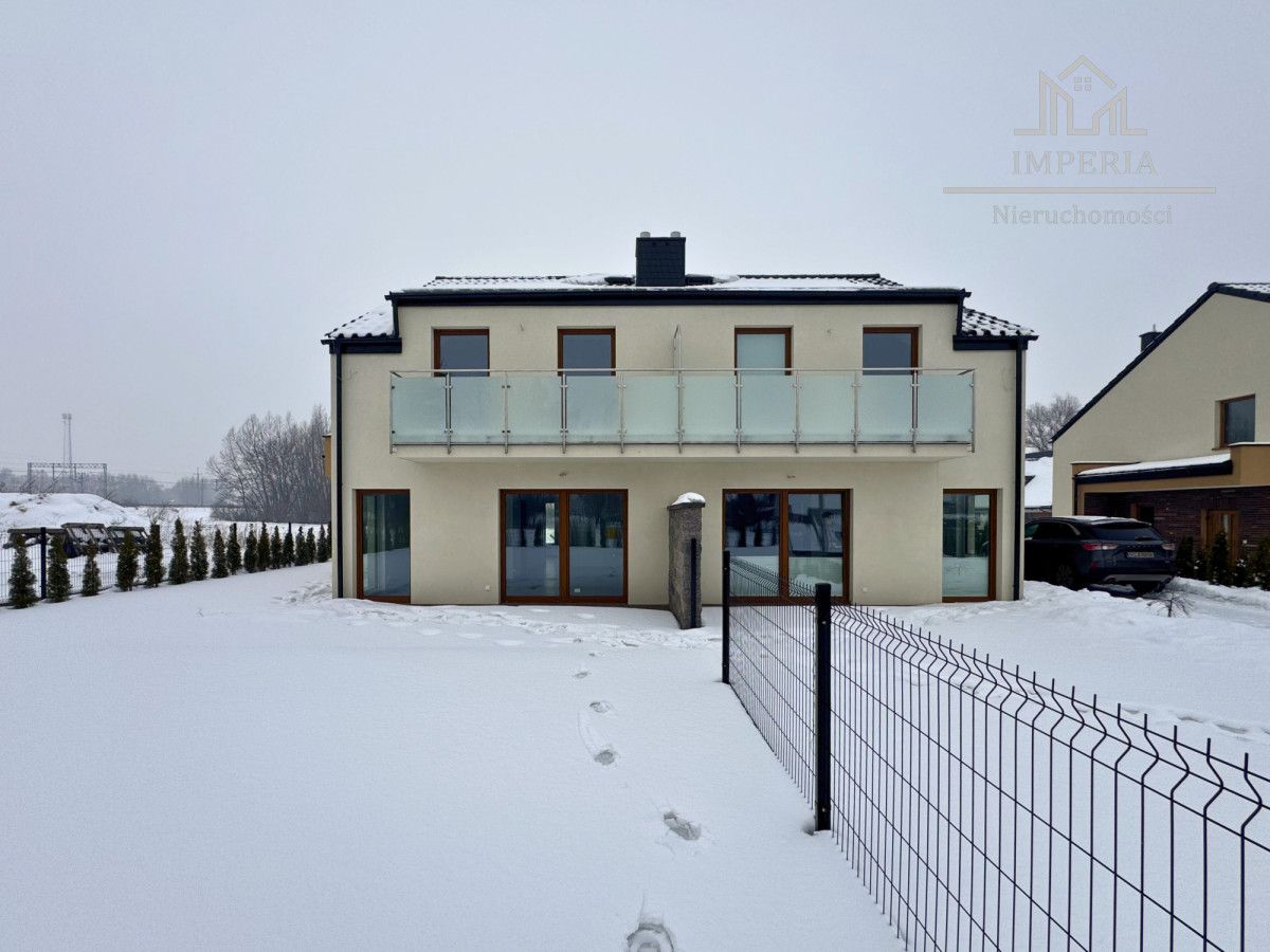 bliźniak, 5 pokoi Skowarcz. Zdjęcie 1