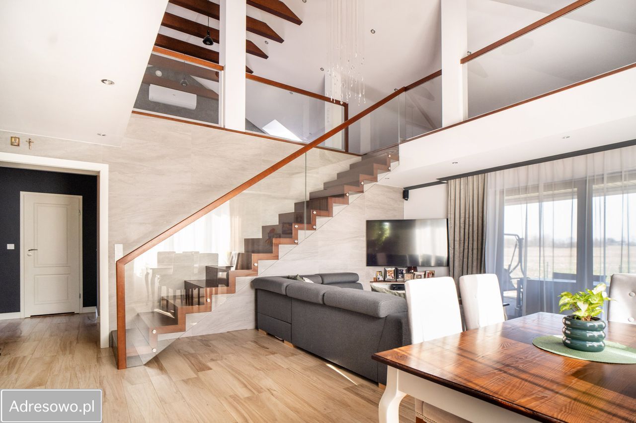 dom wolnostojący, 4 pokoje Krasienin-Kolonia. Zdjęcie 8