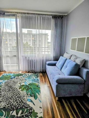 Mieszkanie 2-pokojowe Tychy, ul. Henryka Dąbrowskiego. Zdjęcie 3