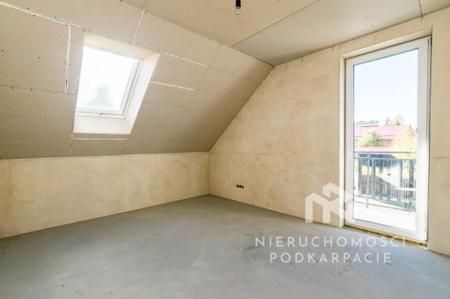 dom wolnostojący, 5 pokoi Nowy Borek. Zdjęcie 20