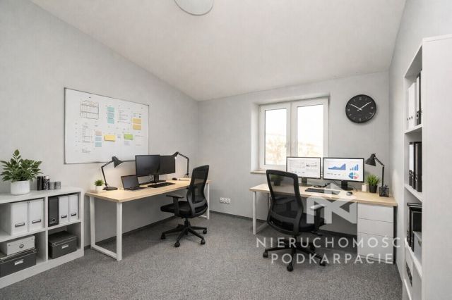 Biuro Rzeszów Śródmieście, ul. Henryka Jakuba Kreczmera. Zdjęcie 1