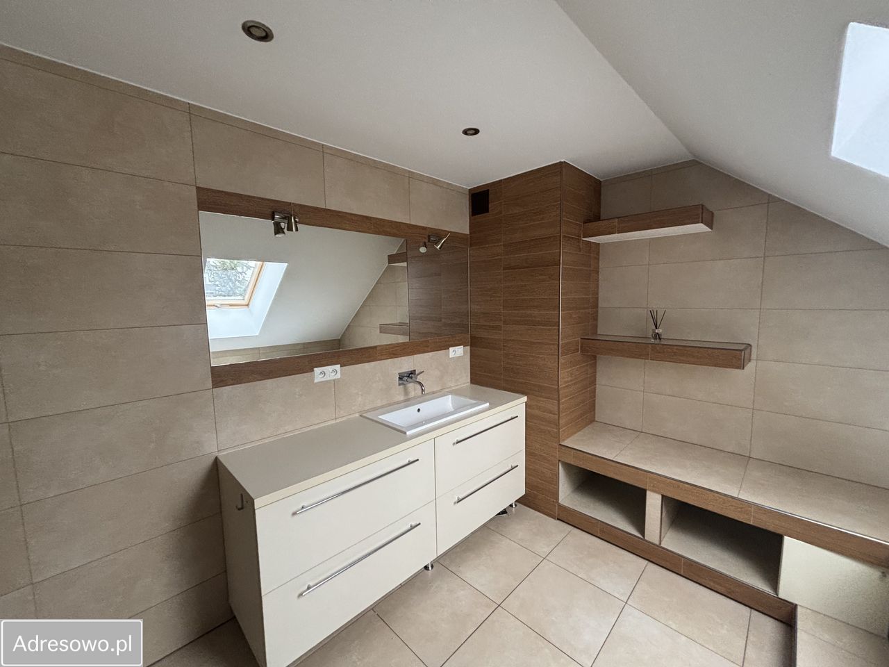 dom wolnostojący, 6 pokoi Niepołomice Boryczów, ul. Czerwonych Beretów. Zdjęcie 6