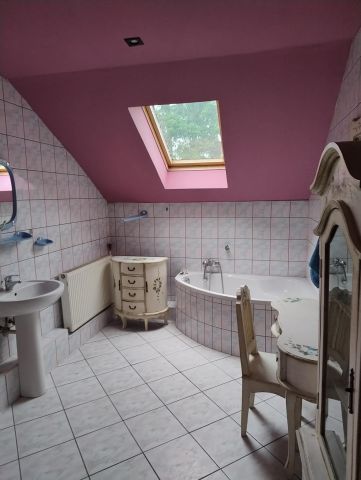 dom wolnostojący, 6 pokoi Brzeziny. Zdjęcie 8