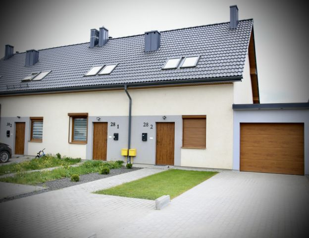 dom szeregowy, 4 pokoje Banino, ul. Kryształowa. Zdjęcie 1