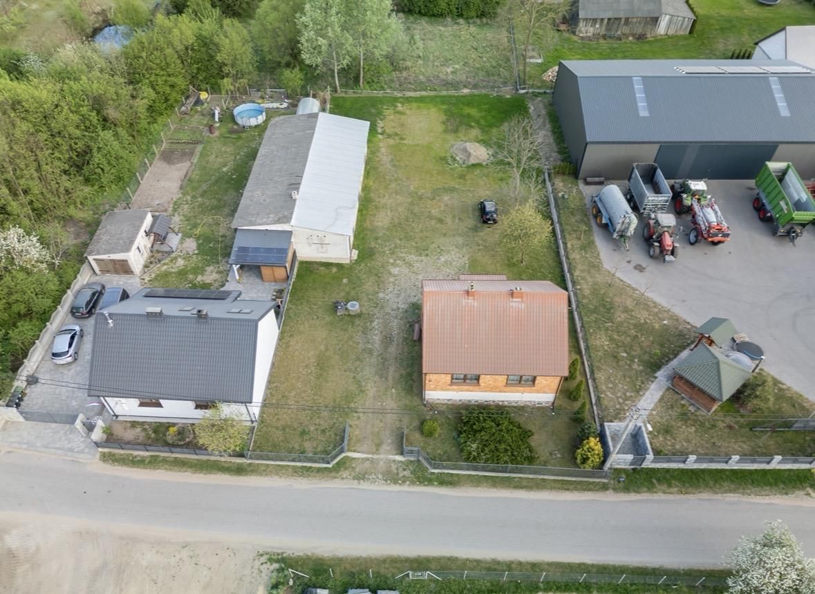 dom wolnostojący, 4 pokoje Jarnuty. Zdjęcie 5