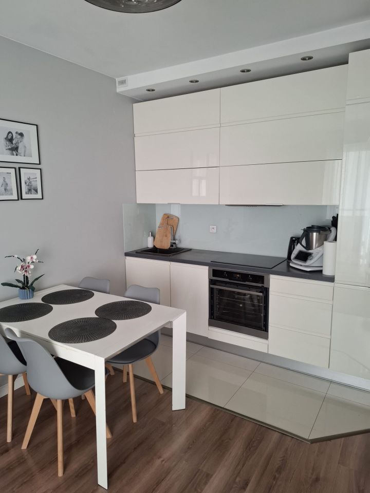 Mieszkanie 3-pokojowe Warszawa Ursus, ul. Elżbiety Rakuszanki. Zdjęcie 1