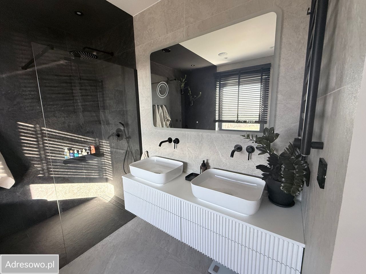 bliźniak, 5 pokoi Malin. Zdjęcie 10