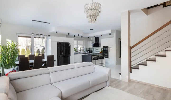 bliźniak, 5 pokoi Krupia Wólka