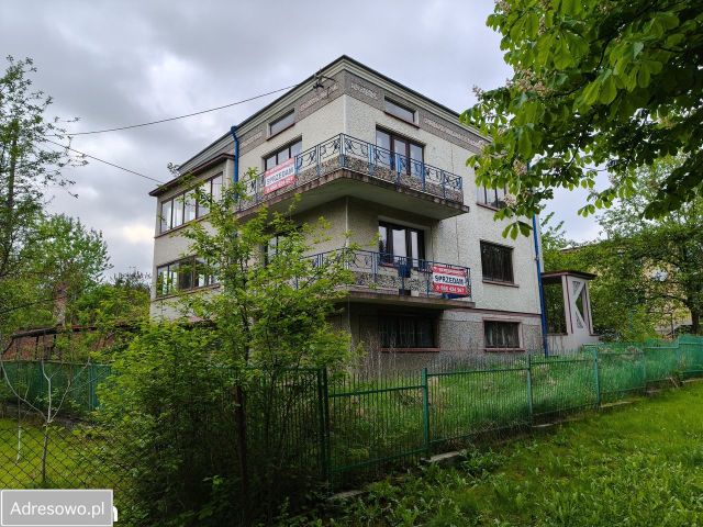 dom wolnostojący, 6 pokoi Strzyżów, ul. Zawale. Zdjęcie 1