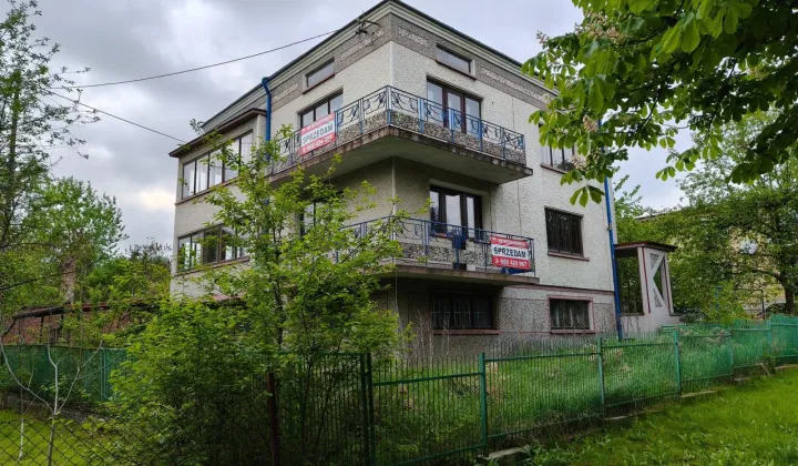 dom wolnostojący, 6 pokoi Strzyżów, ul. Zawale