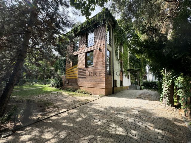 dom wolnostojący, 6 pokoi Milanówek. Zdjęcie 1