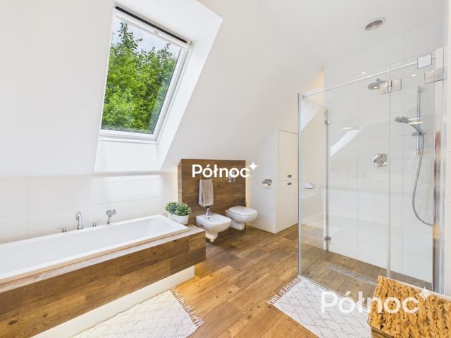 dom wolnostojący, 6 pokoi Rzeszotary, ul. Piastowska. Zdjęcie 18