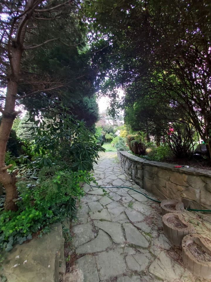 bliźniak, 8 pokoi Jasień. Zdjęcie 14