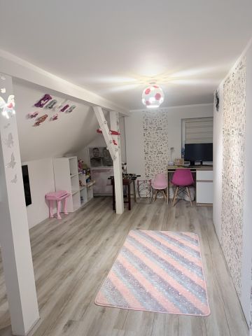 dom wolnostojący, 4 pokoje Zalesie. Zdjęcie 12