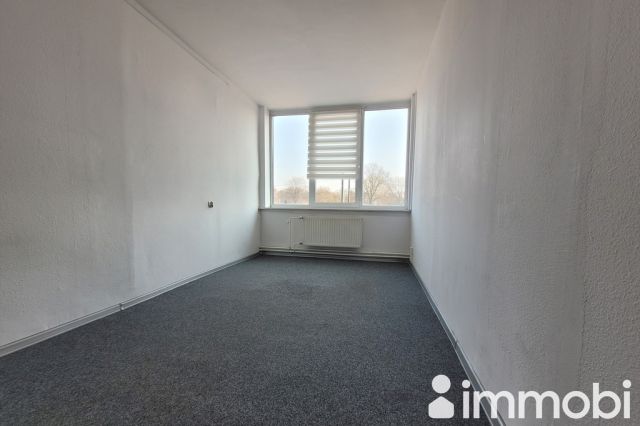 Biuro Warszawa Targówek, ul. Odrowąża. Zdjęcie 1