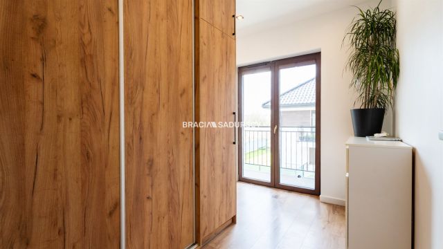 Mieszkanie 4-pokojowe Węgrzce Wielkie. Zdjęcie 17