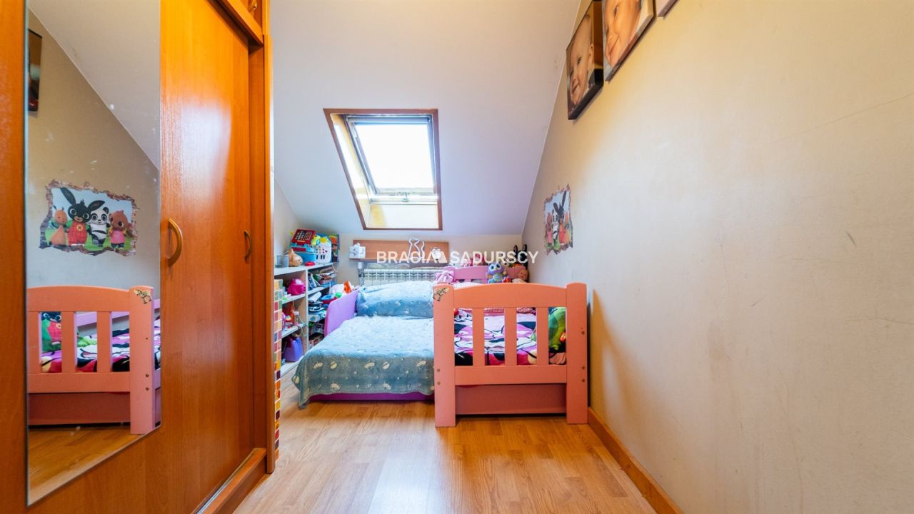 dom szeregowy, 13 pokoi Kraków, ul. Powstańców Wielkopolskich. Zdjęcie 22