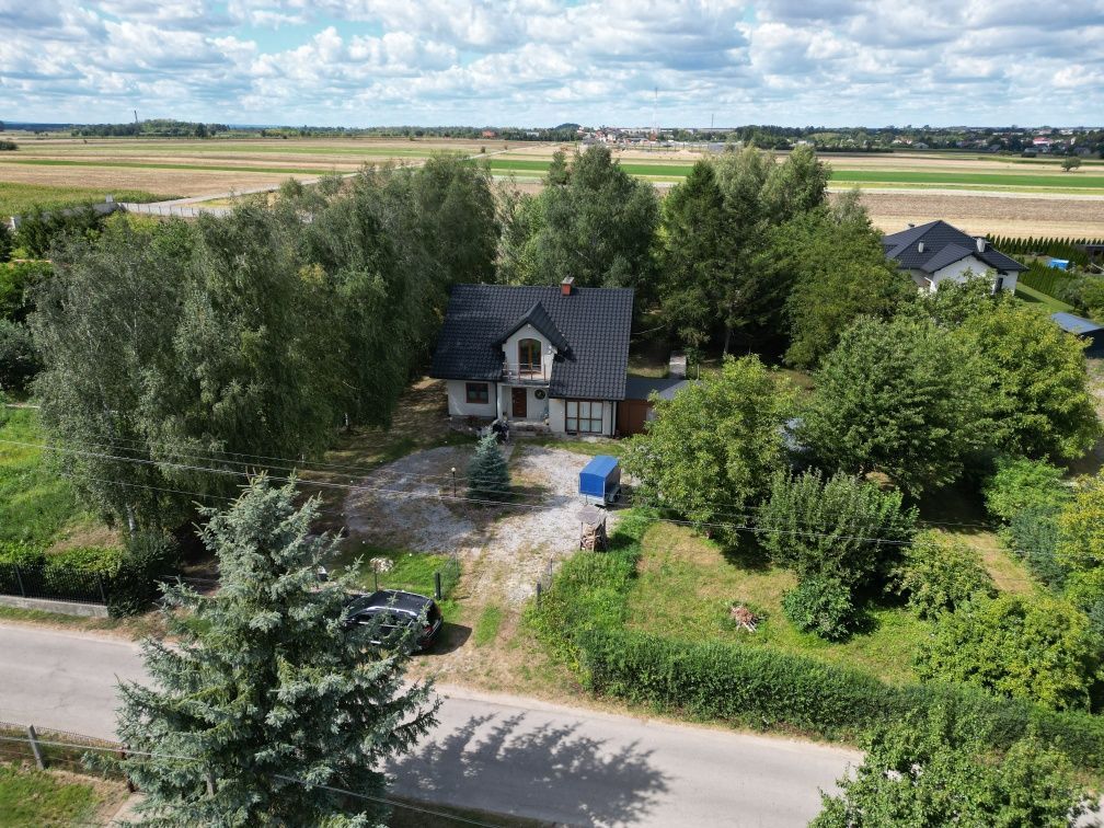 dom wolnostojący, 4 pokoje Wierzbica, ul. Partyzantów. Zdjęcie 3