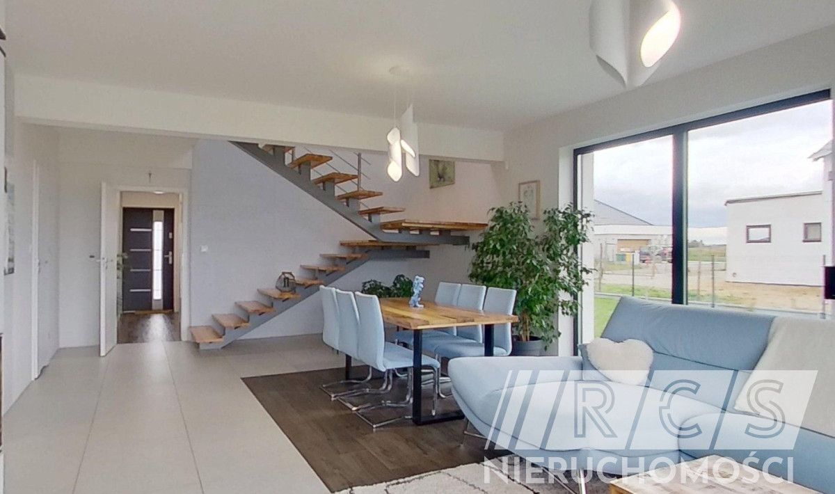 dom wolnostojący, 5 pokoi Kębłowice. Zdjęcie 4