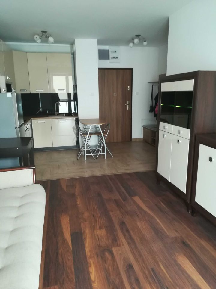 Mieszkanie 2-pokojowe Ząbki, ul. Różana. Zdjęcie 1