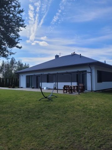 dom wolnostojący, 4 pokoje Zwierki. Zdjęcie 1