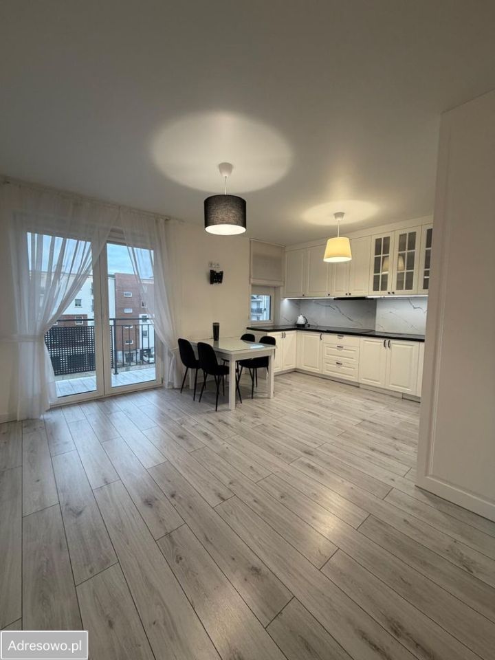 Mieszkanie 4-pokojowe Płock, ul. gen. Władysława Sikorskiego. Zdjęcie 13