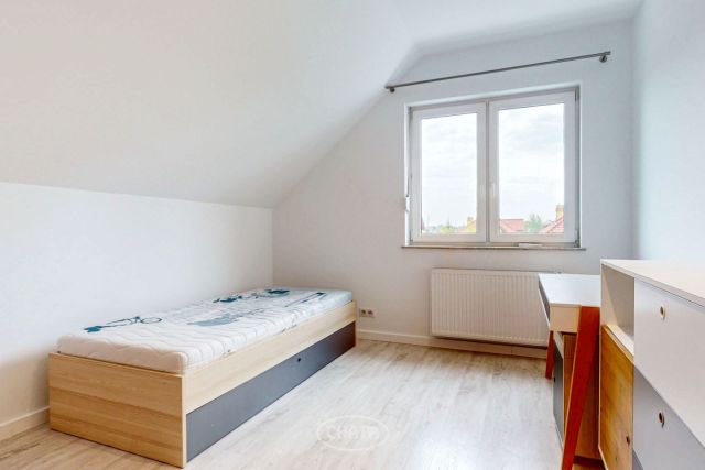 dom wolnostojący, 5 pokoi Kiełczów, ul. Cyprysowa. Zdjęcie 9