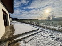 Mieszkanie 3-pokojowe Poniatowice. Zdjęcie 4