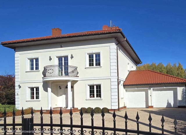 dom wolnostojący, 11 pokoi Michałowice, -. Zdjęcie 3