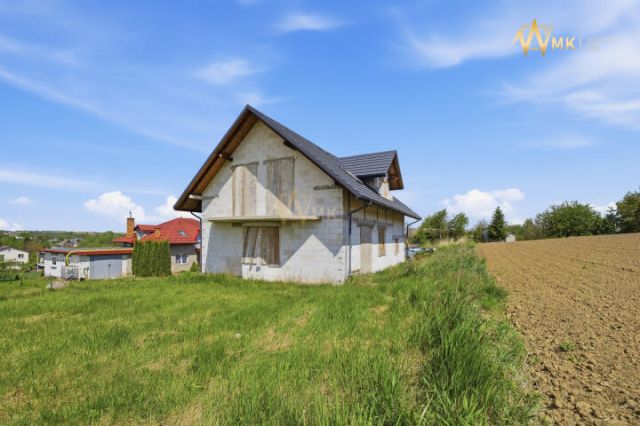 dom wolnostojący, 6 pokoi Łopuszka Mała. Zdjęcie 9