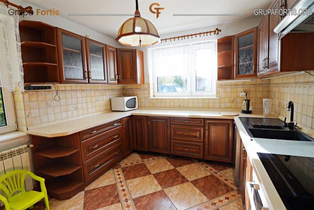 dom wolnostojący, 7 pokoi Pamięcice. Zdjęcie 8